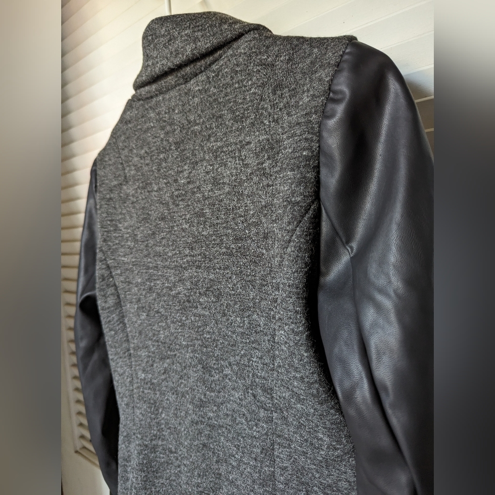 Fabletics Jacket Size Small, Gray And Black - image 8